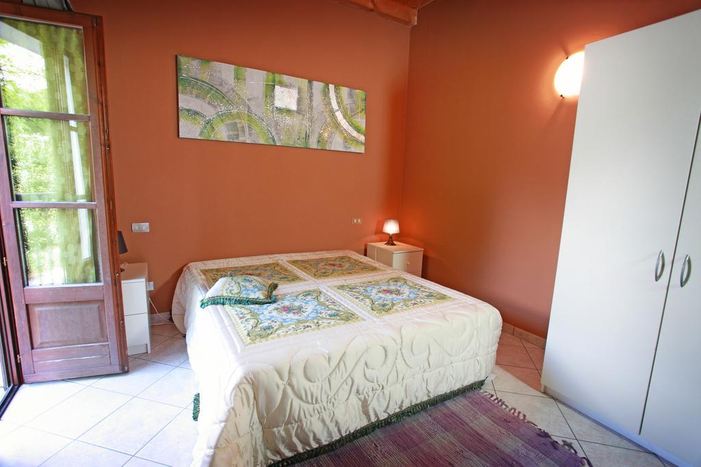 Agriturismo Licensi Del Bresa Villa Монцамбано Стая снимка