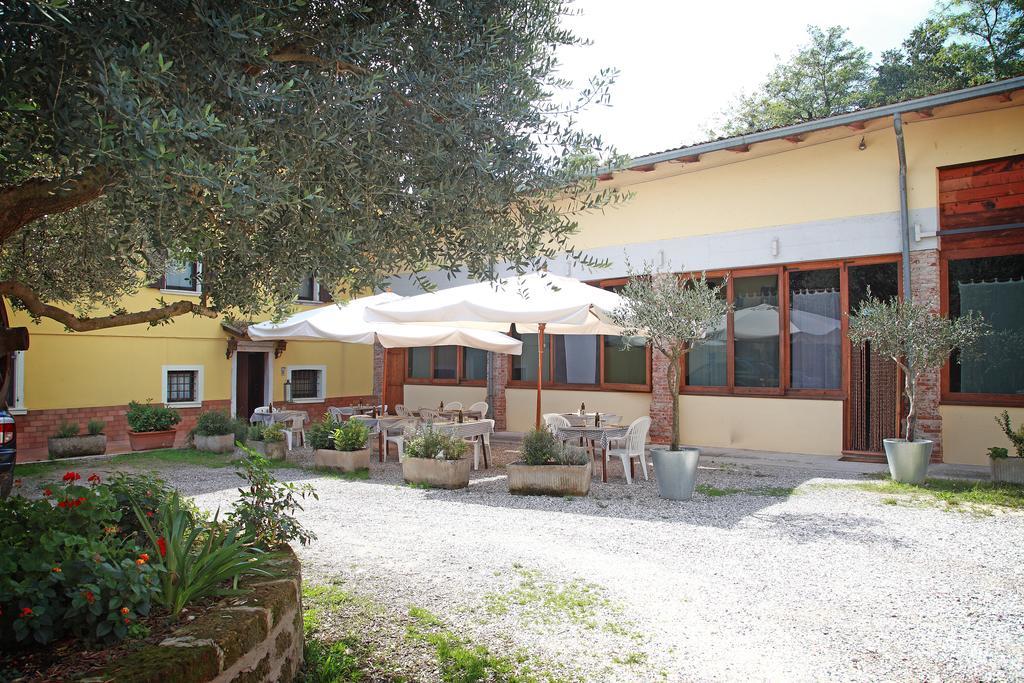 Agriturismo Licensi Del Bresa Villa Монцамбано Стая снимка