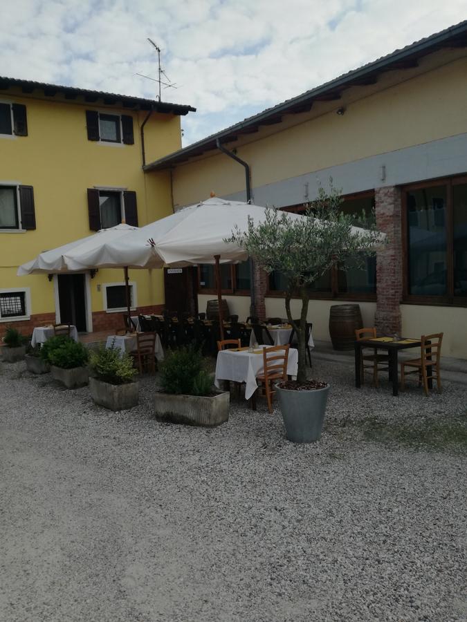 Agriturismo Licensi Del Bresa Villa Монцамбано Екстериор снимка